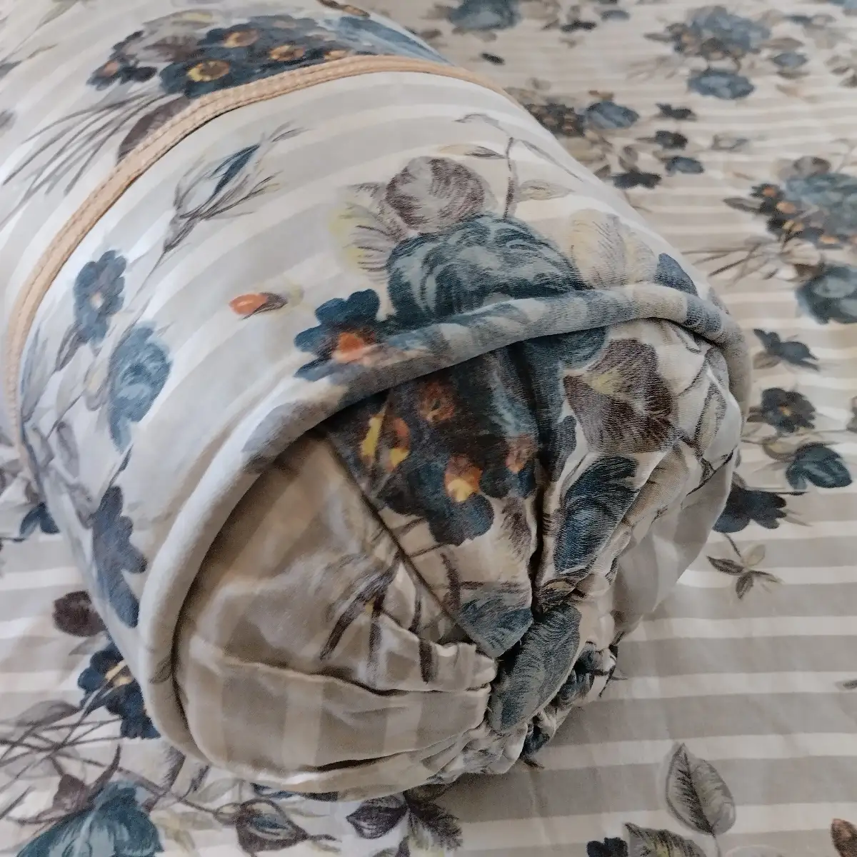 Ensemble couvre lit et cache traversin